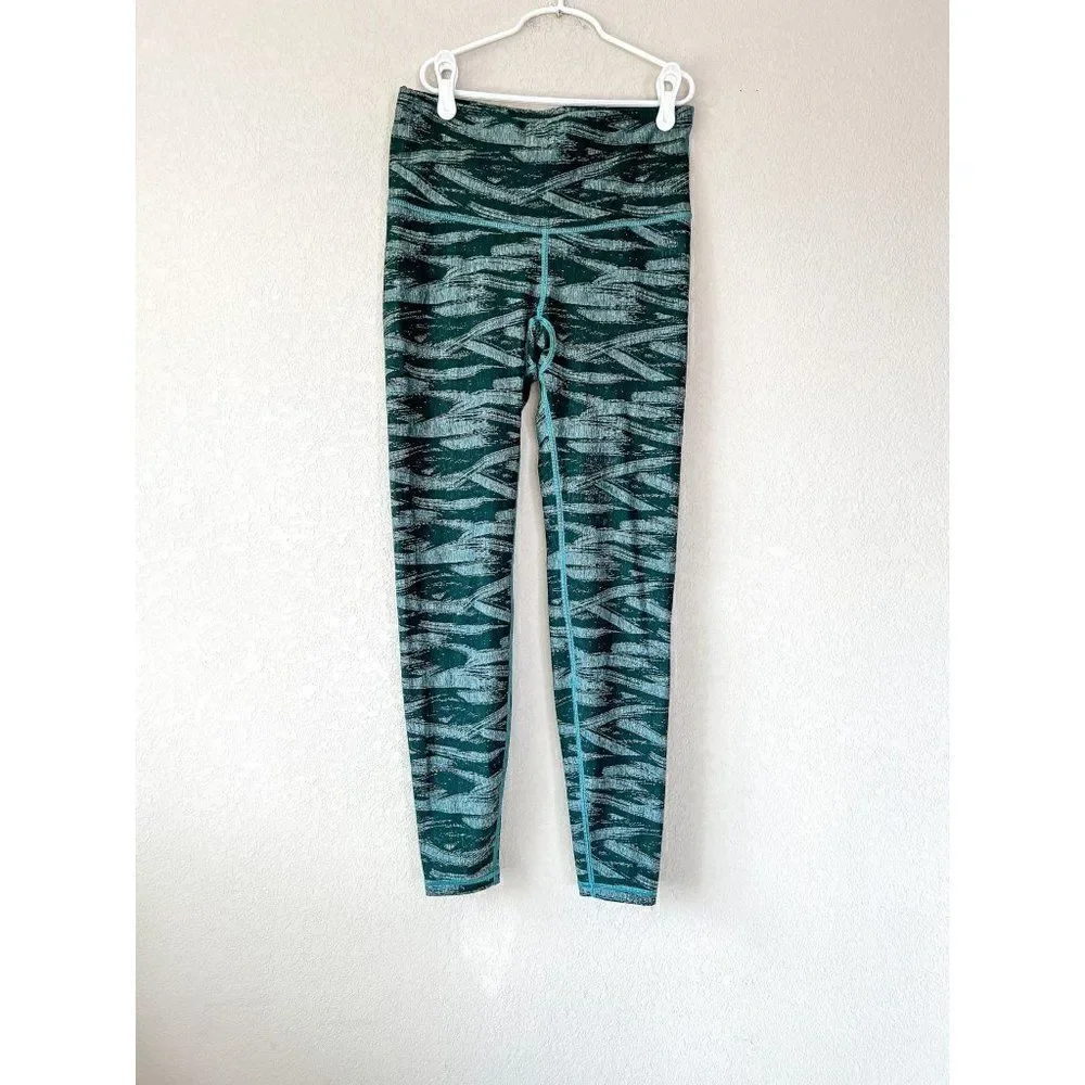 The North Face Women's Green Brush Leggings, Size Medium